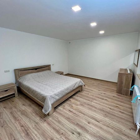 Green Park Guest House Дилижан Экстерьер фото