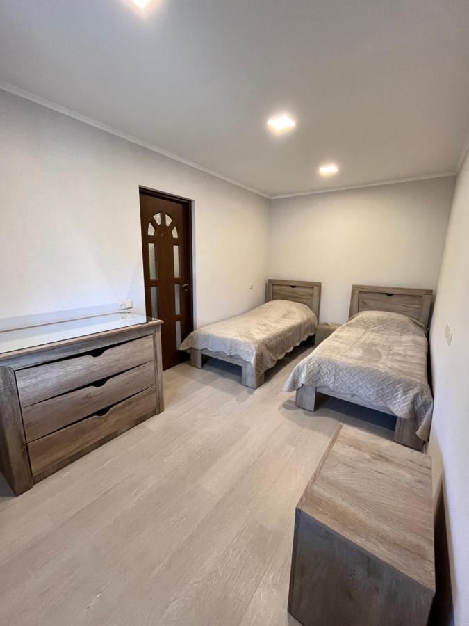 Green Park Guest House Дилижан Экстерьер фото