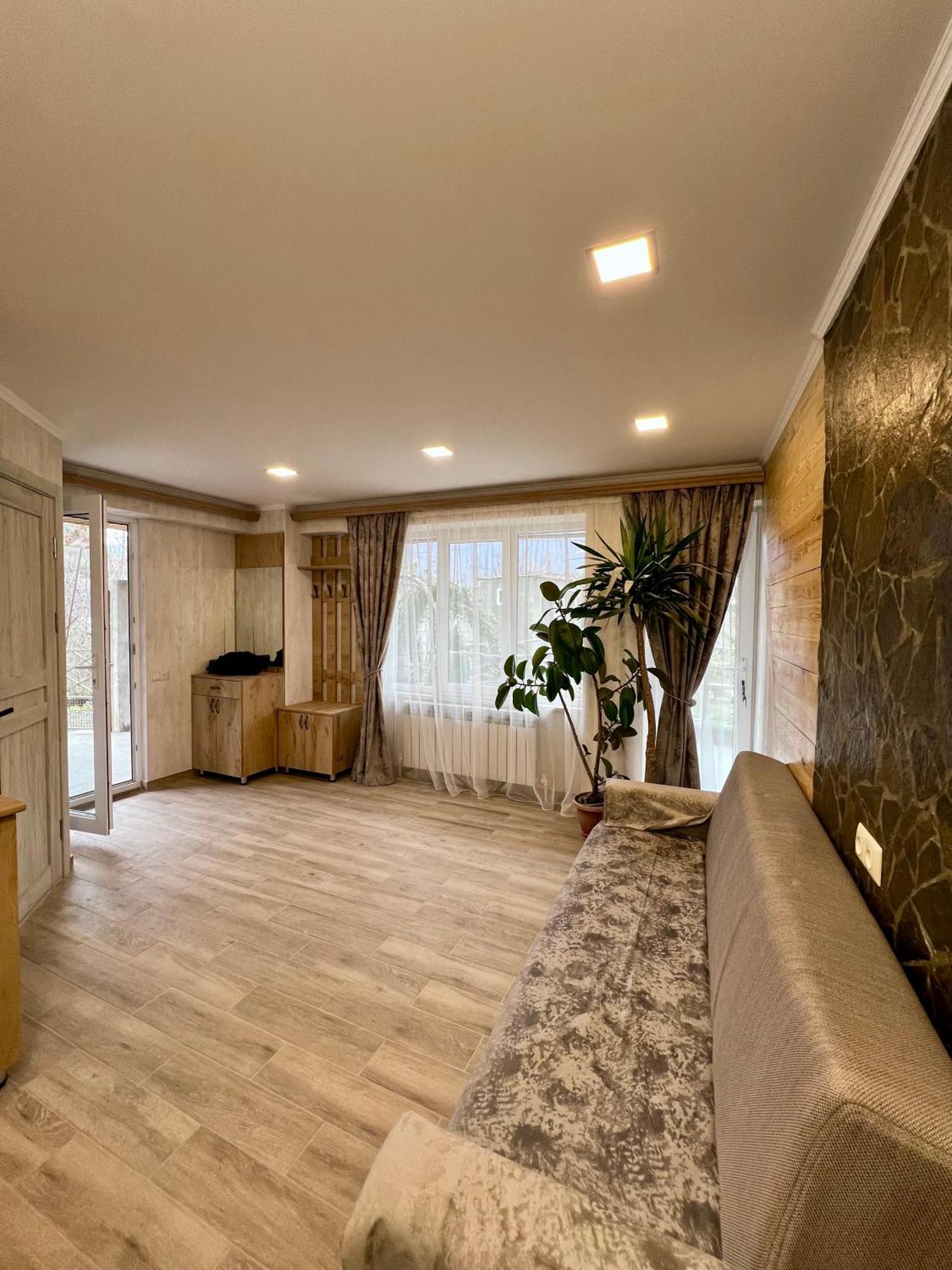 Green Park Guest House Дилижан Экстерьер фото