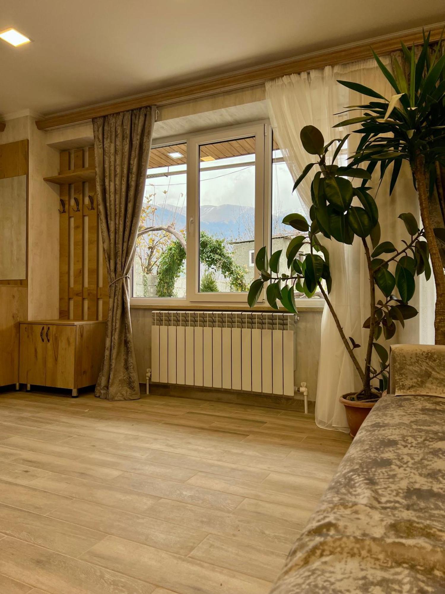 Green Park Guest House Дилижан Экстерьер фото